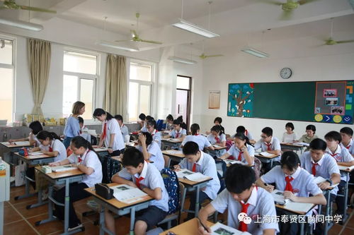 同心携手 助推发展 上海成功教育咨询管理中心专家到尚同中学听课研讨